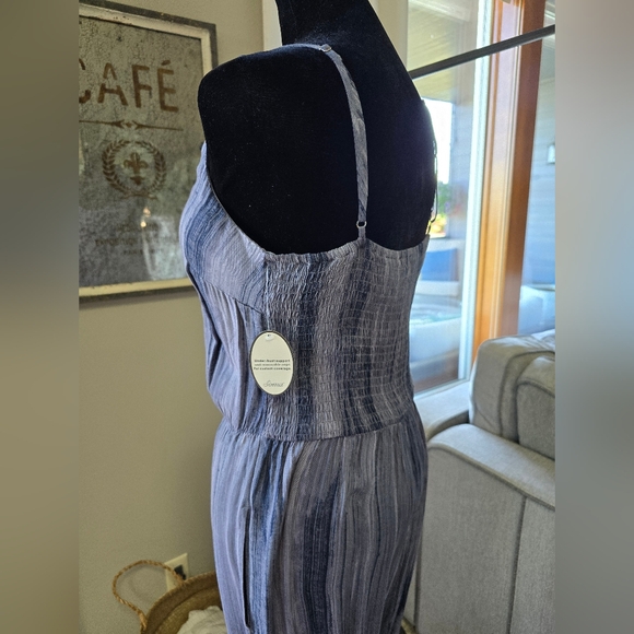 Soma Weekend Rayon Romper / Jumpsuit with built in Removable pad bra Sz MED - Picture 8 of 10